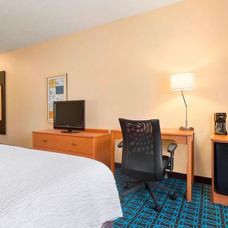 Fairfield Inn Racine Exterior photo